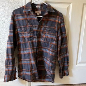 Flannel shirt